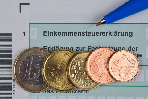 Income tax return to the tax office