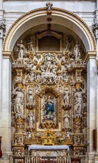 Baroque altar in Santa Chiara