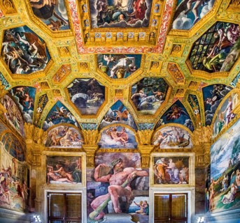 Chamber of Cupid and Psyche with erotic depictions