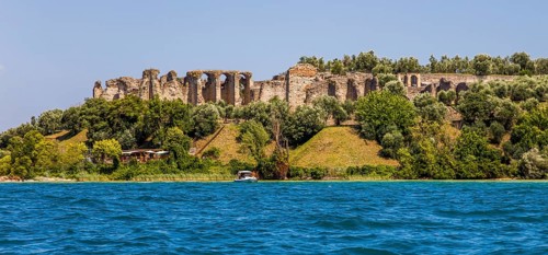 Caves of Catullus