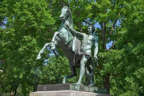 Statue
