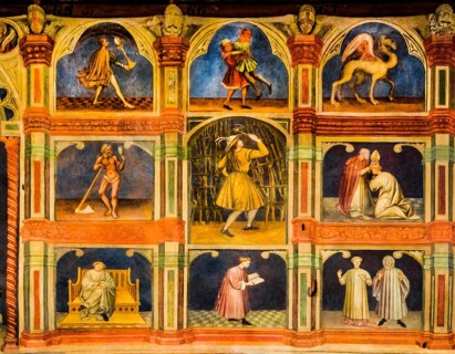 Council Chamber entirely painted with 15th century astrological and religious fresco cycle