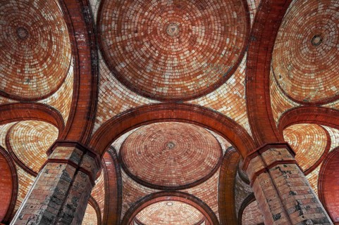 Domes and columns at the South Cemetery