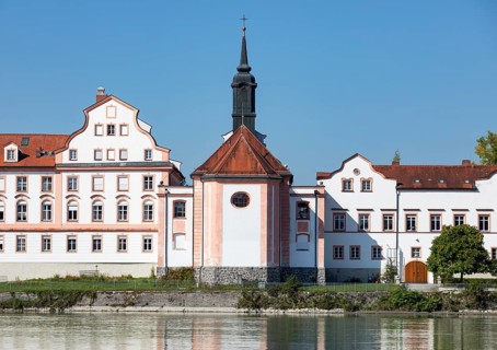 Castle Neuhaus am Inn