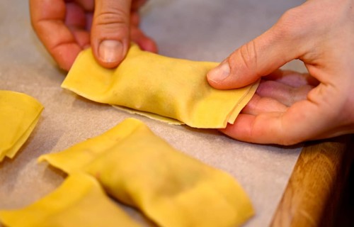 Making Swabian Maultaschen