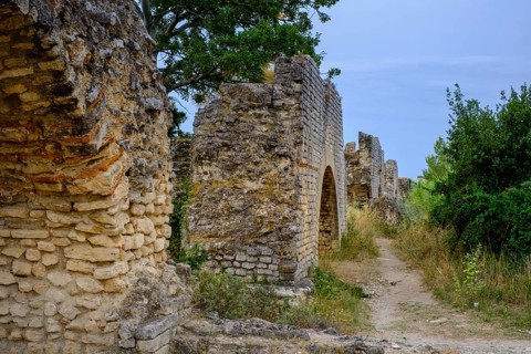 Aqueduc Romain de Barbegal near Fontvieille