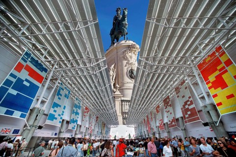 Photomontage equestrian statue of King Jose I