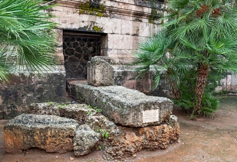 Remnant of old city wall of Panormo Antica outside Church of San Cataldo