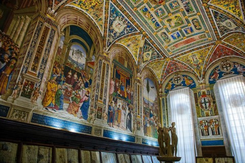 Interior of the Piccolomini Library