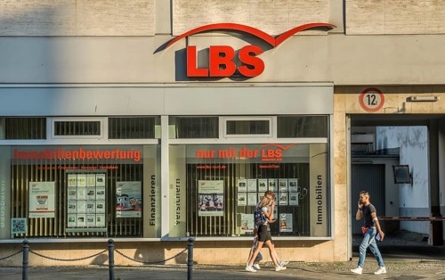 LBS