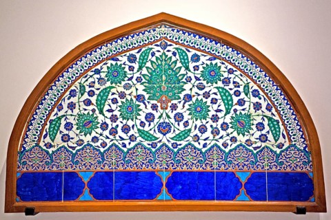 Iznik tile from the 15th century in the Tile Pavilion