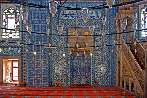 Mihrab and minbar surrounded by tulip tiles in Ruestem Pasa Mosque