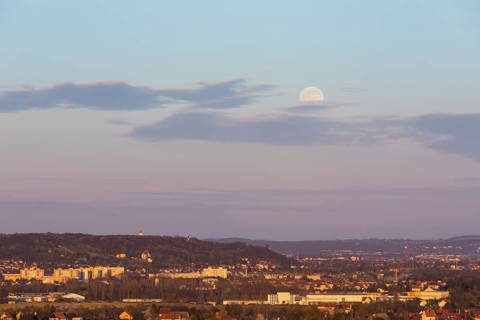 Moonrise from the viewpoint Boselspitze with view of Coswig