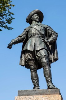 Statue of the Swedish King Gustaf Adolf