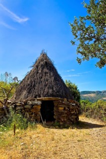 Replica Nuragher huts at Su Tempiesu