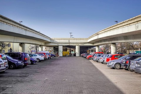 Concrete bridge