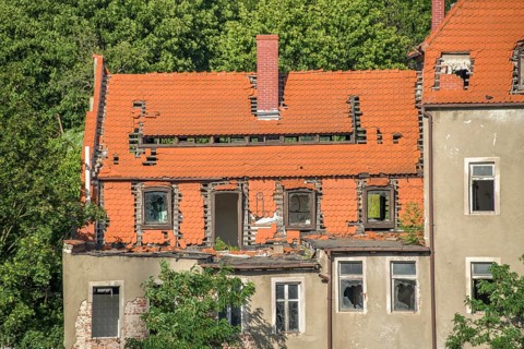 Dwelling house