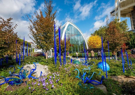 Sculpture garden with colourful glass artworks by Dale Chihuly