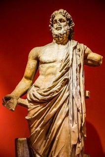 Marble statue of Zeus