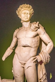 Marble statue of Emperor Traian