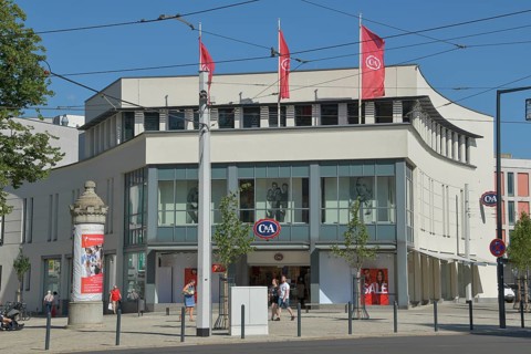 C&A