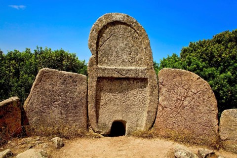 Giant's Tomb Sa Ena e Thomes