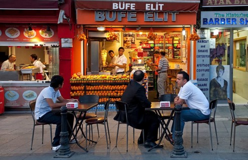 Dinner on the Divan Yolou promenade