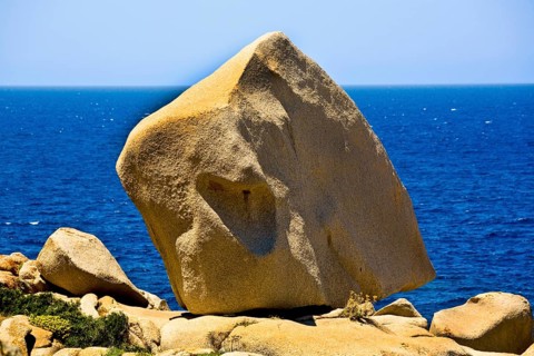Bizarre granite rocks