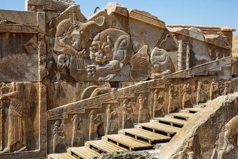 Relief Lion Fighting with Bull