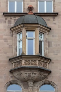 Little sandstone choir with neo-Gothic tracery decoration from 1890/91