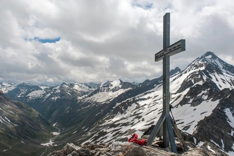 Summit cross
