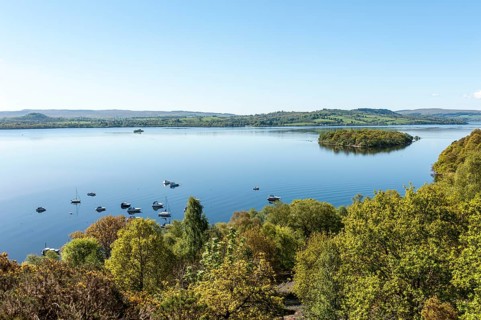 View west over Loch Lomond lake