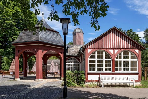 Pavilion over Soedergrundquelle in front of Trinkkurhalle