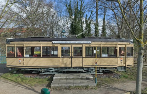 Old tramway at the lock