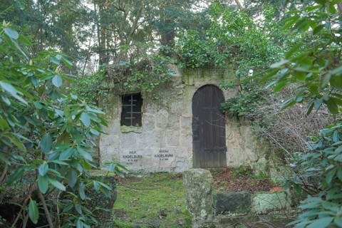 Grave Gustav Kadelburg