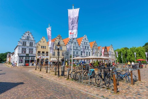 Stepped gable houses on the market square