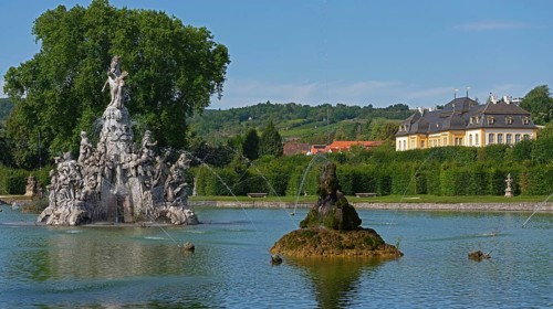 Large lake with Musenberg