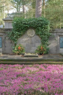 Siemens family grave