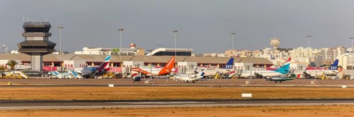 Aircraft at the airport in Faro