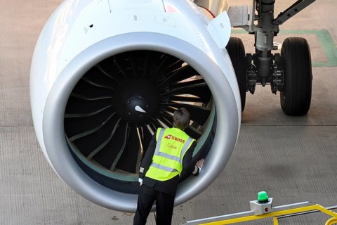 Aircraft turbine pilot visibility check