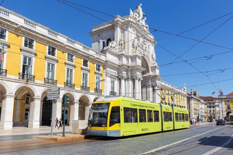 Tramway Tram Lisbon public transport transport transport at the Arc de Triomphe in Lisbon