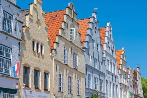 Stepped gable houses on the market square