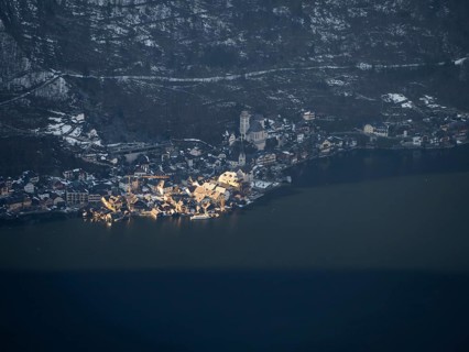 Hallstatt on Lake Hallstatt in the evening light