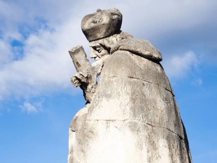 Statue