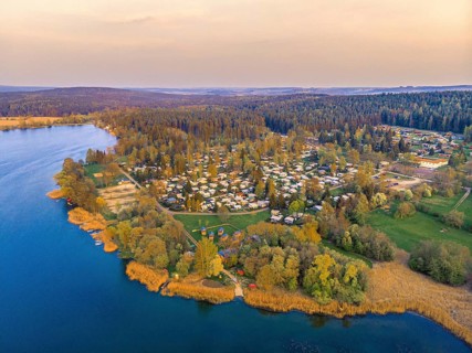 Aerial view of Hohenfelden campsite with bathing lake