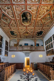 Coffered ceiling and gallery