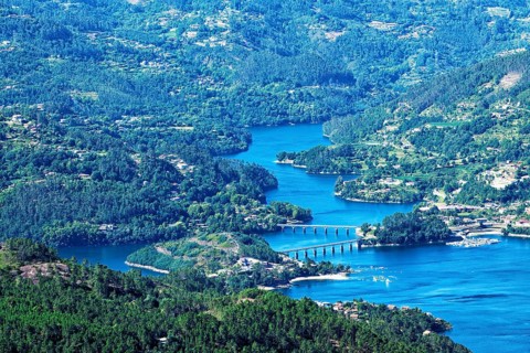 View from the point of view Pedra Bela over the Cavado River