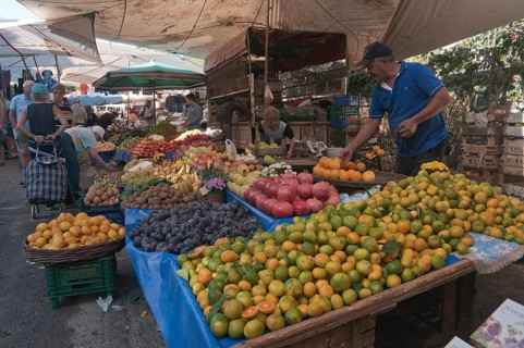 Market in Oezdere
