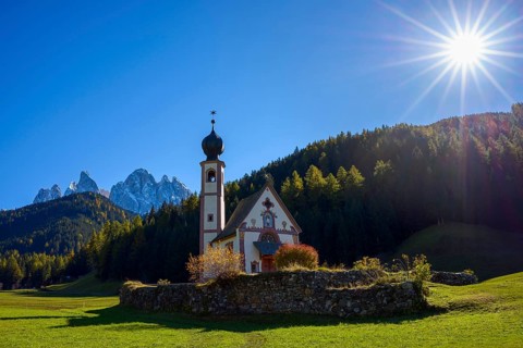 Saint Johann Church with Sun