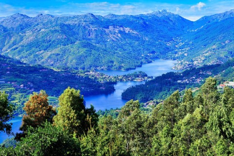 View from the point of view Pedra Bela over the Cavado River